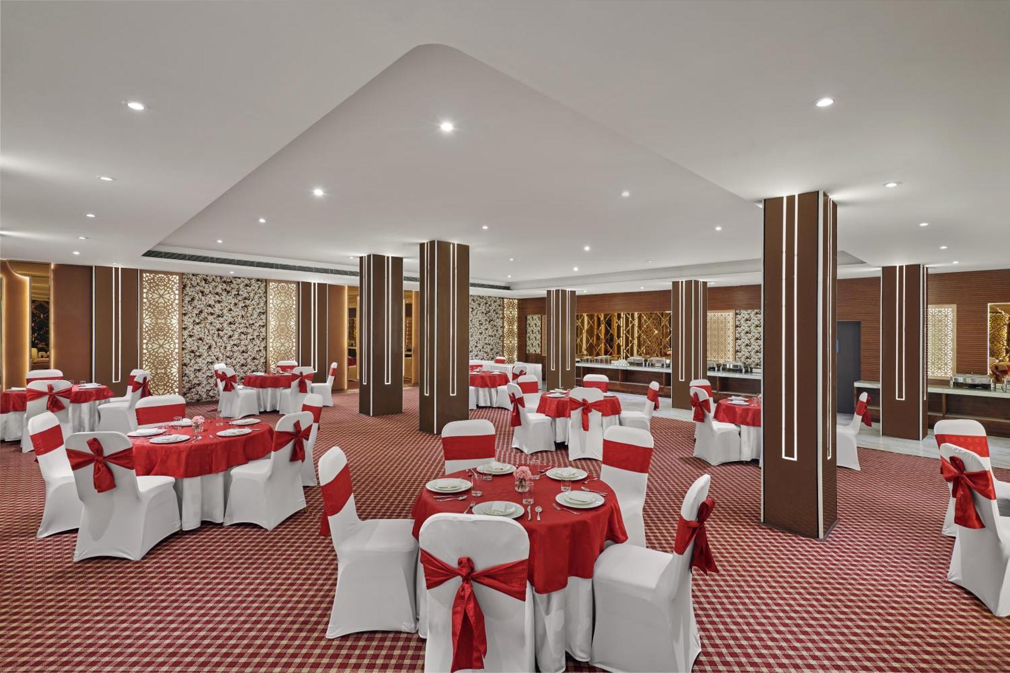 Deventure Sarovar Portico Patel Nagar نيودلهي المظهر الخارجي الصورة