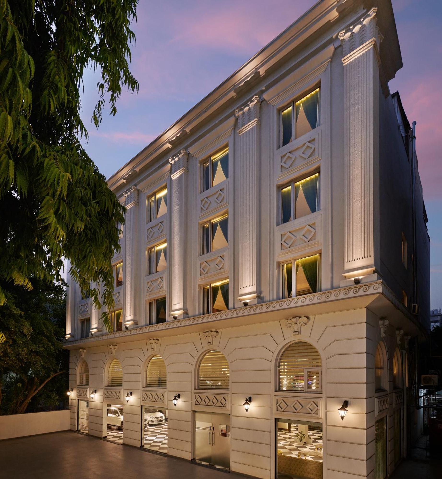 Deventure Sarovar Portico Patel Nagar نيودلهي المظهر الخارجي الصورة
