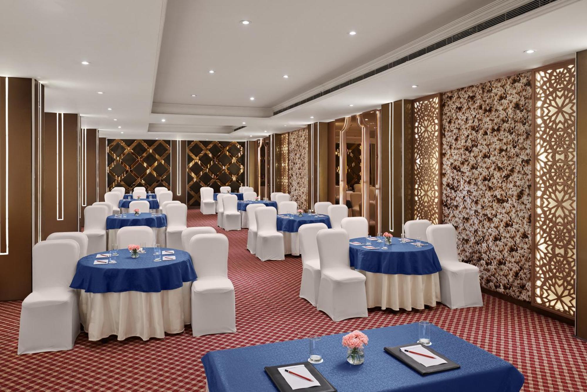 Deventure Sarovar Portico Patel Nagar نيودلهي المظهر الخارجي الصورة